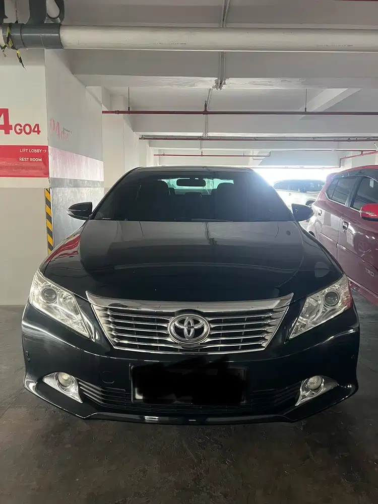 Dijual toyota camry 2012 low km