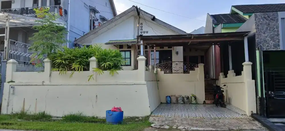 DI JUAL RUMAH di Perumahan BSD