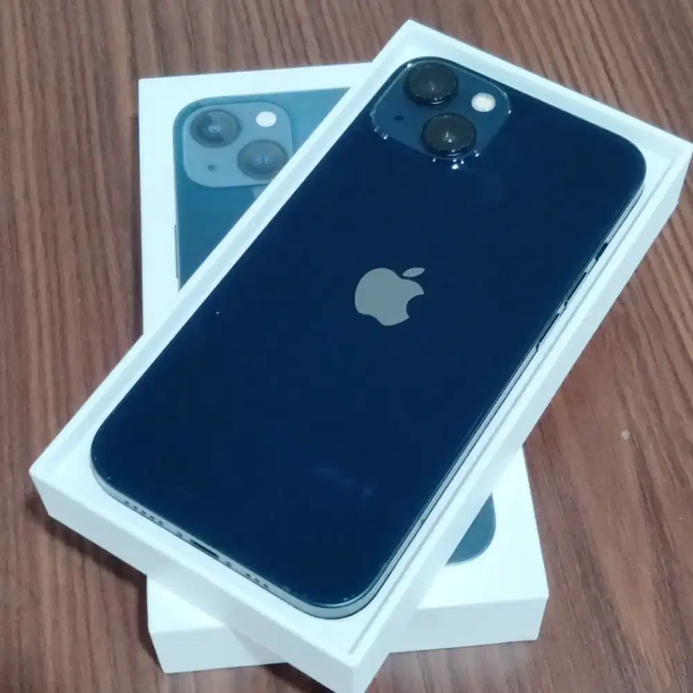 iPhone 13 basic 128GB eks Garansi resmi