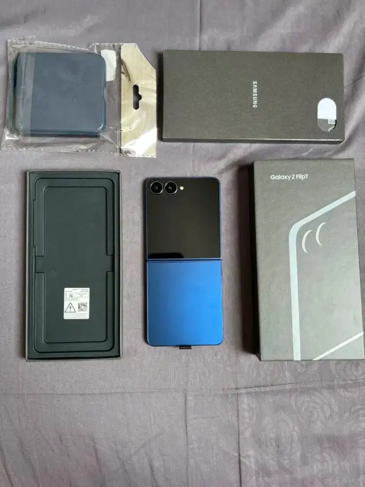 Samsung Galaxy Z Flip 7 12/512gb garansi on resmi Sein