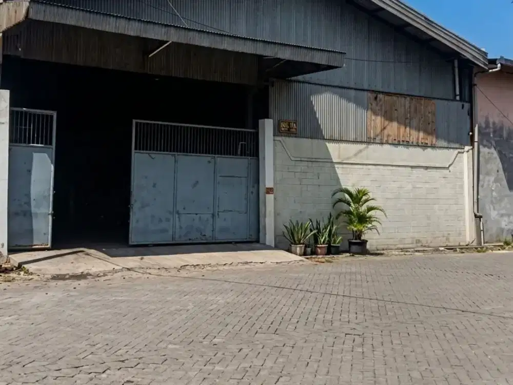 Margomulyo Indah Gudang Luas Dijual dibawah Pasar - nego dijamin Untung