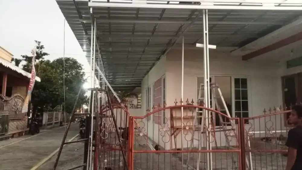 Tukang atap bocor dan kontruksi baja ringan.