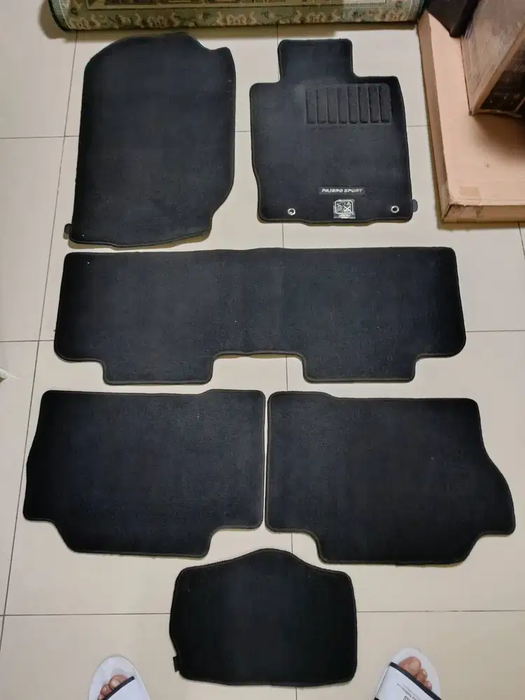 Karpet Pajero Sport Dakar 2016 - 2025 Original Bawaan Mobil 3 Baris