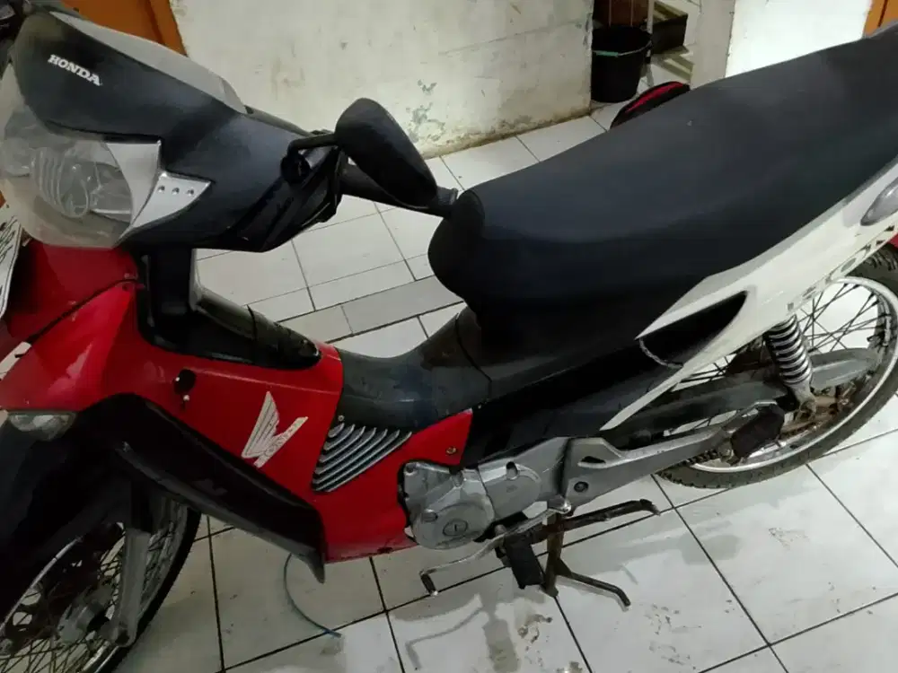 Motor Supra 125