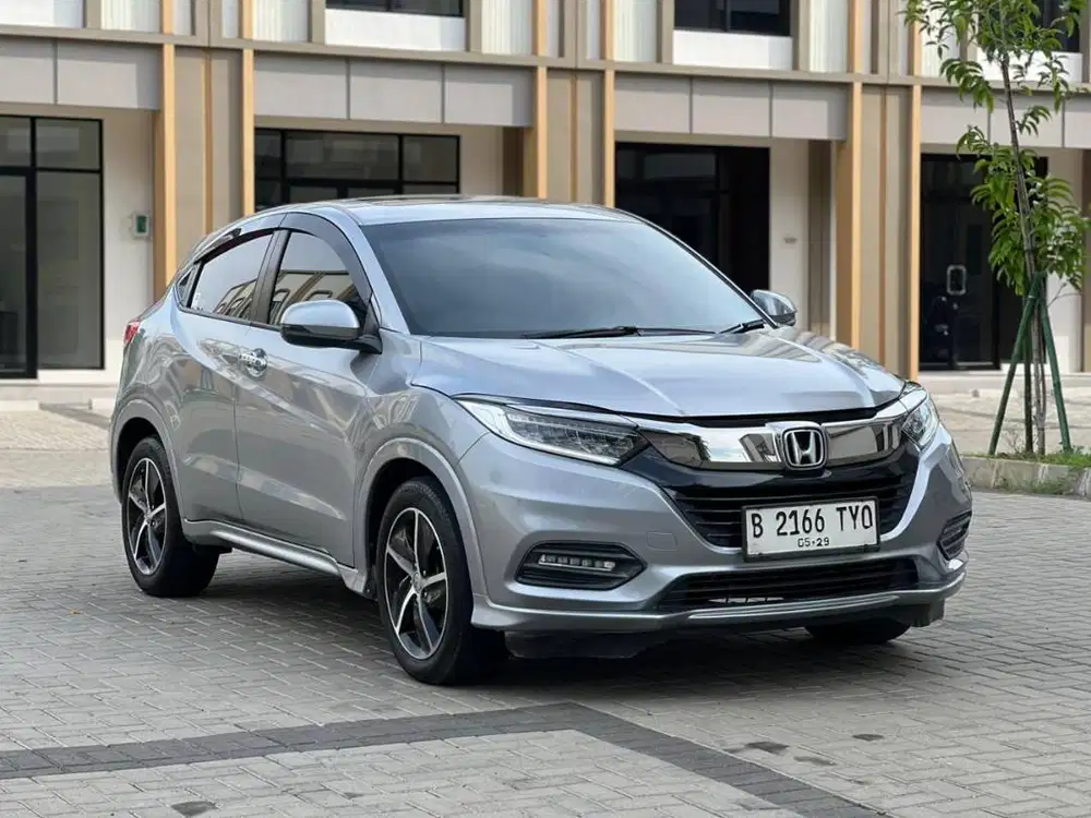 HR-V 1.8 RS Prestige AT 2019 Low KM Pajak Panjang Mulus Siap Pakai