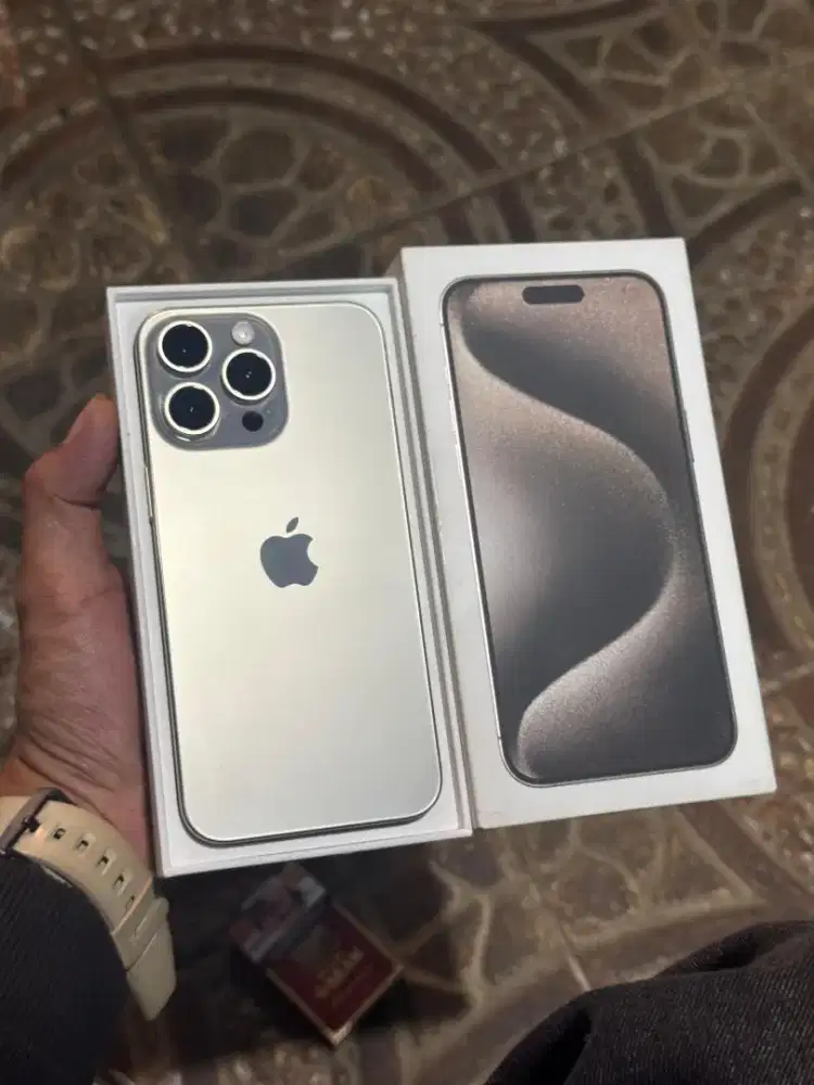 iPhone 15 PROMAX 256GB iBox 
Fullset Original