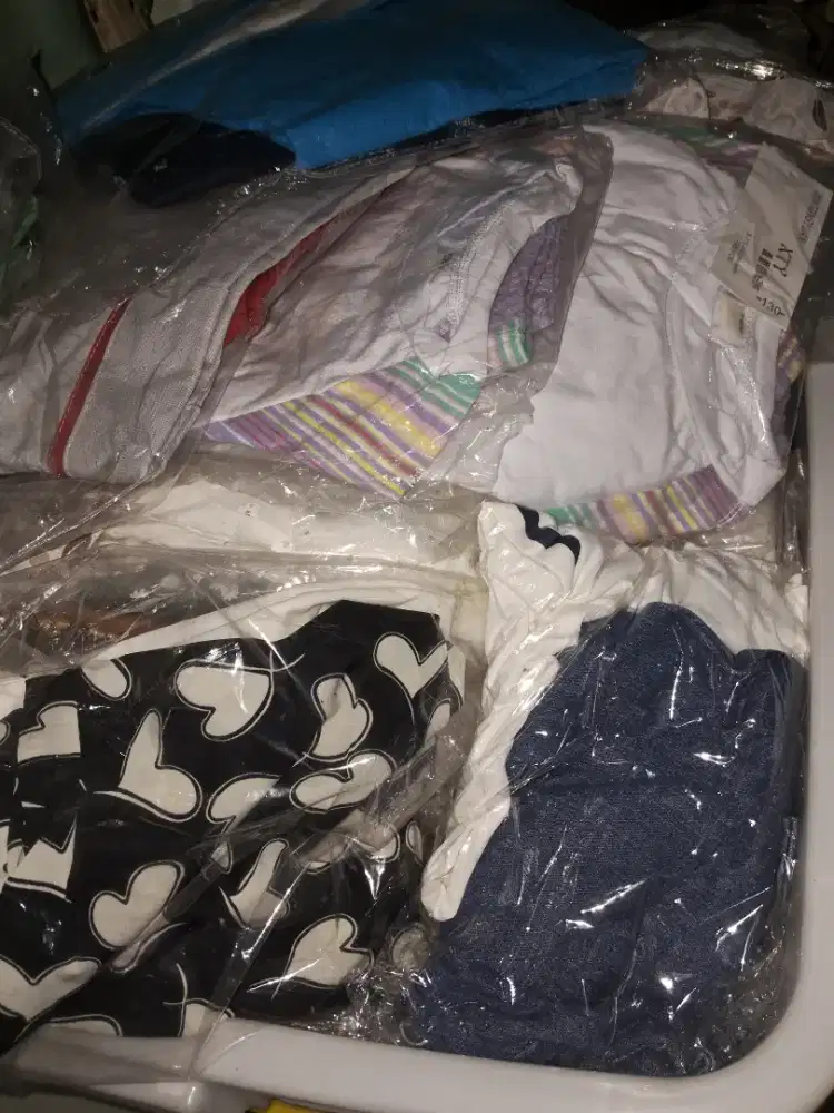 Di jual borongan untuk usaha baju anak dari umur 4 thn sampai 11 thn