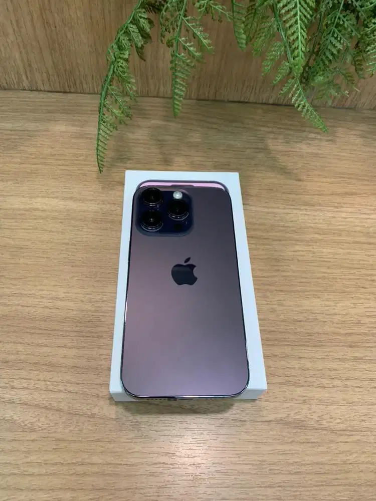 Iphone 14 pro deep purpel