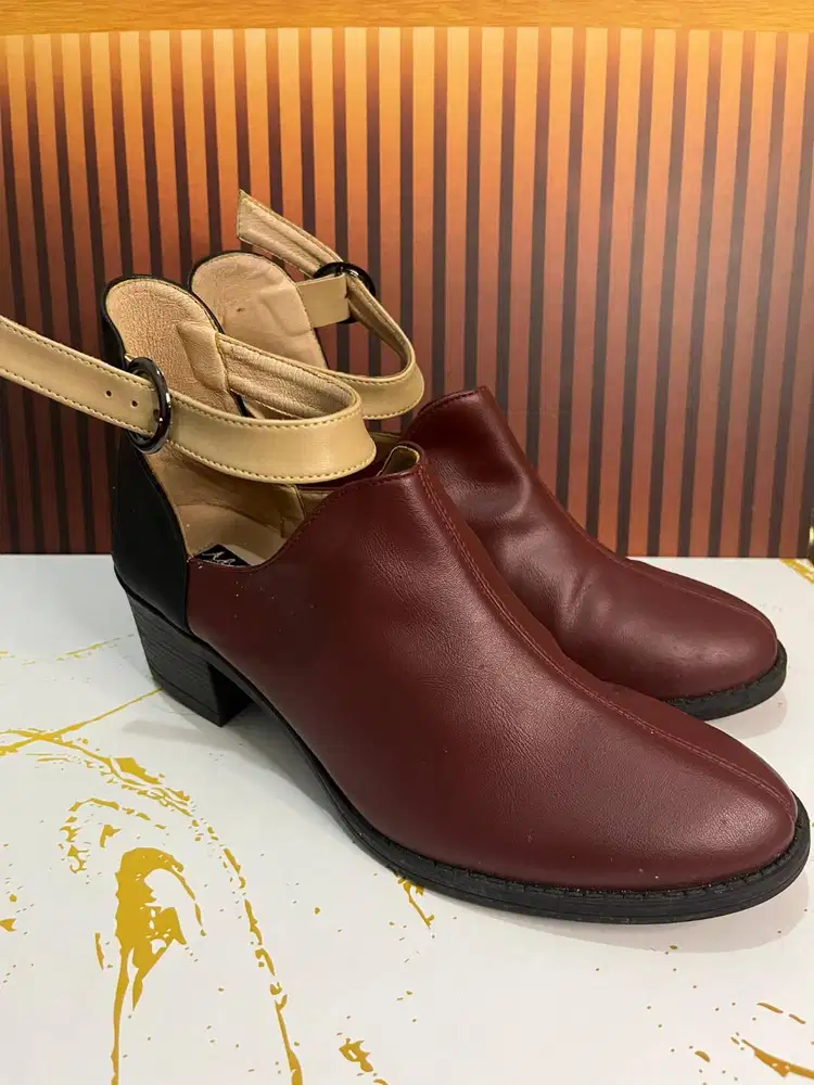 Prelove Adorable Projects Boots Maroon Sepatu Wanita Berkualitas