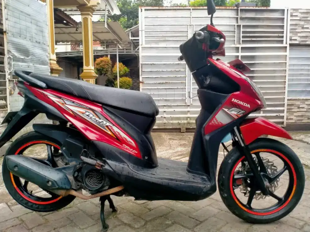 Honda Beat FI lengkap motor sehat walafiat keterangan detail dibawah