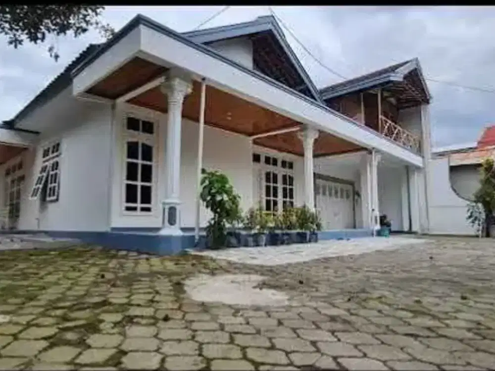 Disewakan rumah halaman luas Mlati Sleman area Monjali dekat UGM