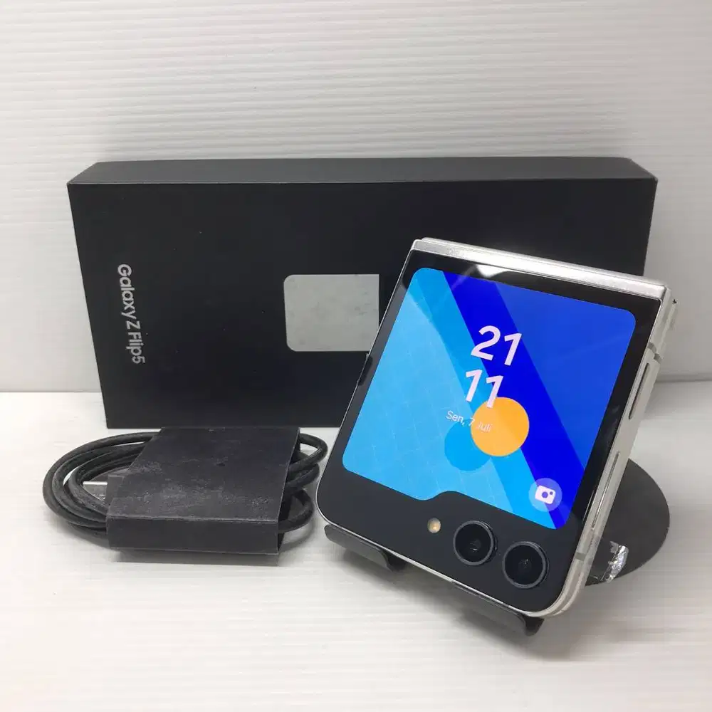 NO MINUS GAN! SAMSUNG GALAXY Z FLIP 5 8/256 CREAM FULLSET SEIN