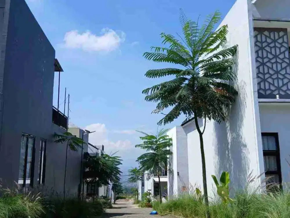 Rumah Berkabut dekat Fasilitas Umum di Padalarang Bandung Barat