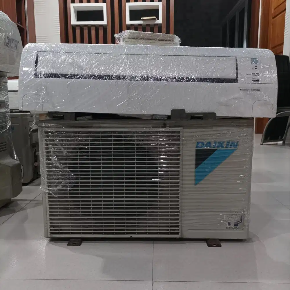 AC DAIKIN 1/2 PK LOWWAT