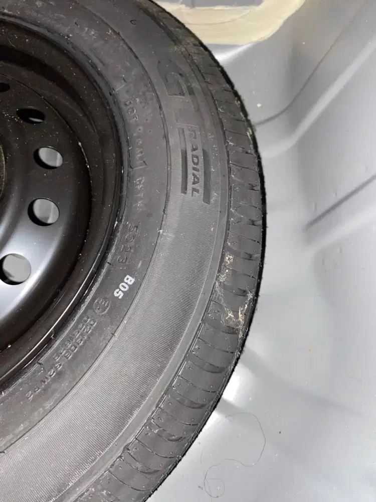 Velg kaleng dan Ban R13 serep ayla