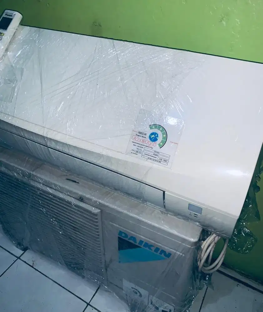 BARU 7 BULAN | AC DAIKIN THAILAND 1/2 PK