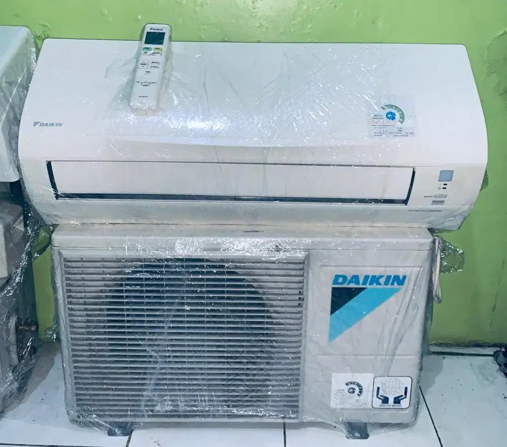 BARU 7 BULAN | AC DAIKIN THAILAND 1/2 PK