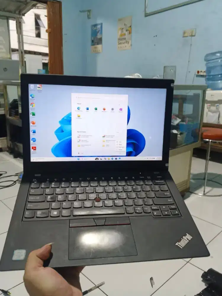 Laptop Lenovo thinkpad x280 core i5 gen 8 RAM 16Gb