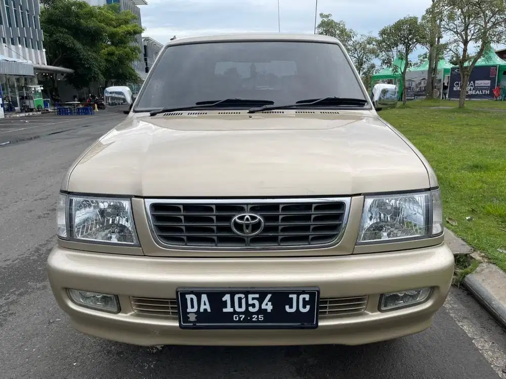 Kijang LGX 1,8 Efi Bensin Istimewa