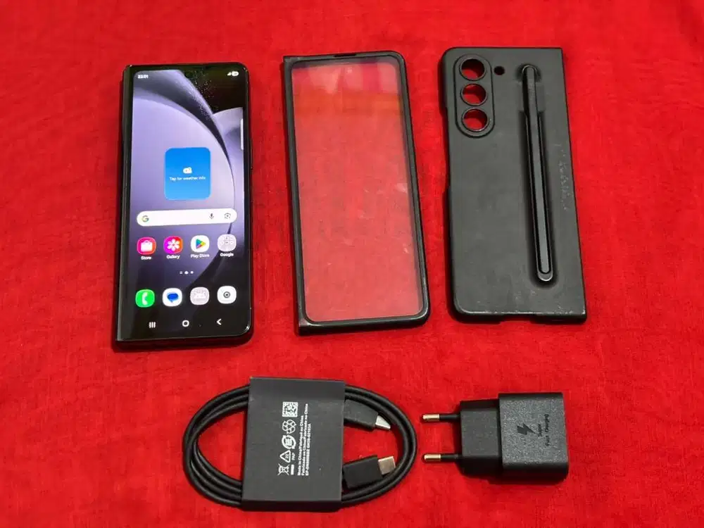Samsung Galaxy Fold 5 black 512GB inter all operator