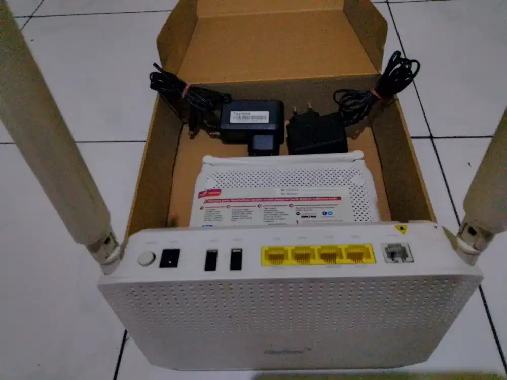 FIBERHOME  MODEM WIFI
