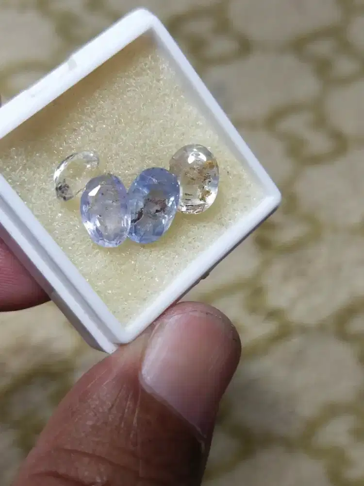 borongan  Safir ceylon srilanka