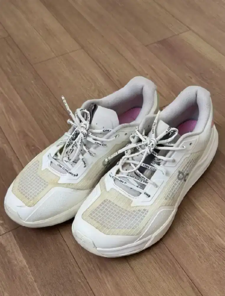 sepatu tennis on cloudroger adv z5 original second like new