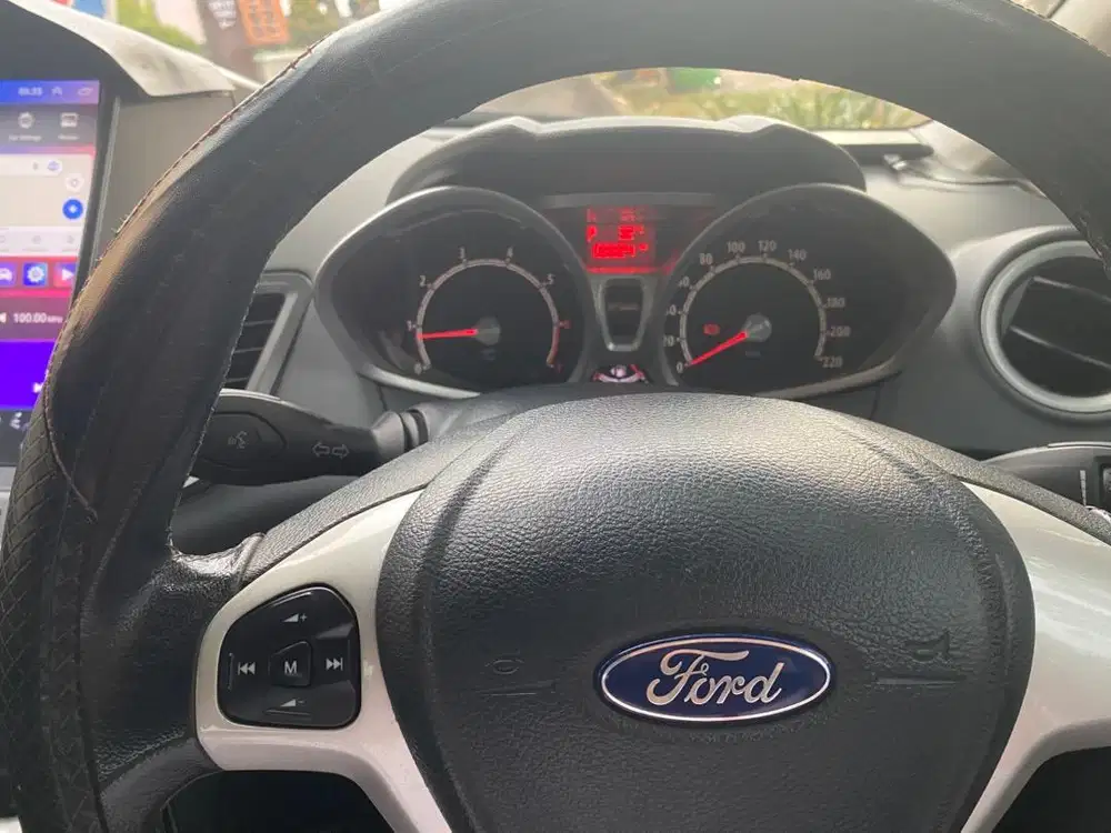 Ford Fiesta Sedan