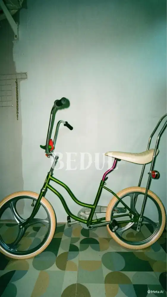 Sepeda lowrider