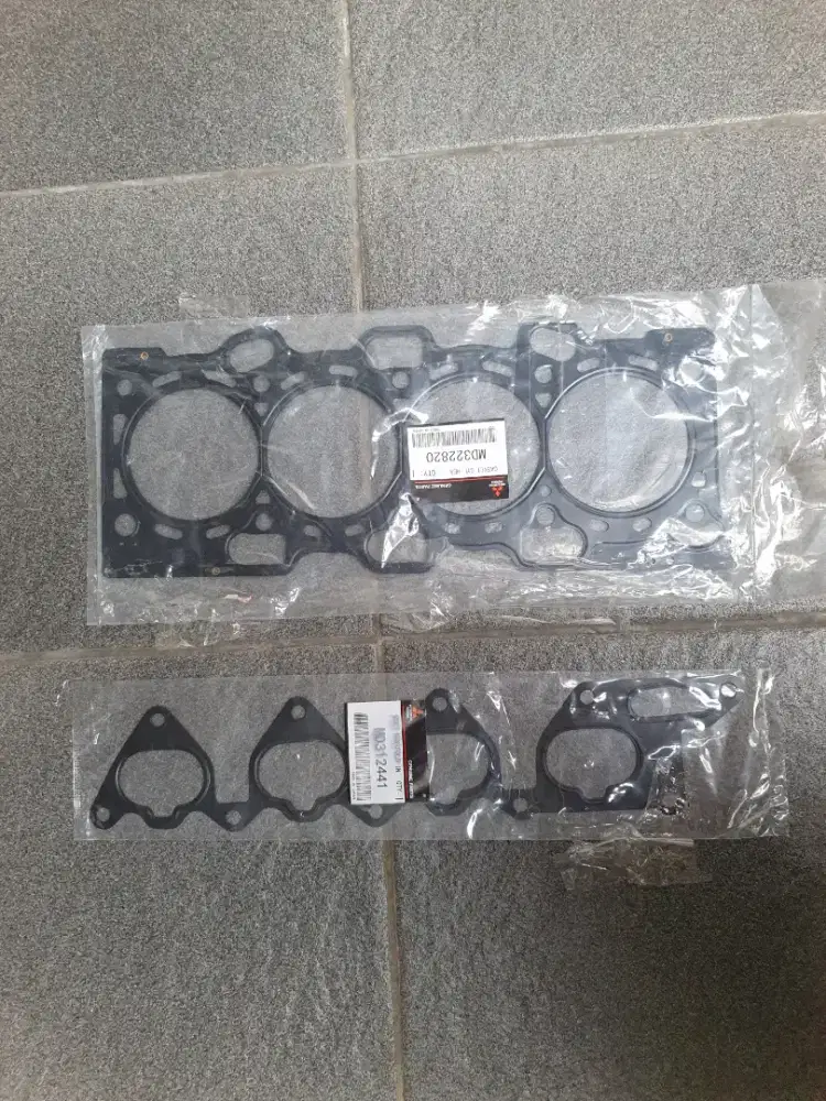 Gasket / Paking Head & Intake Manifold Mitsubishi Lancer CS5 / CEDIA