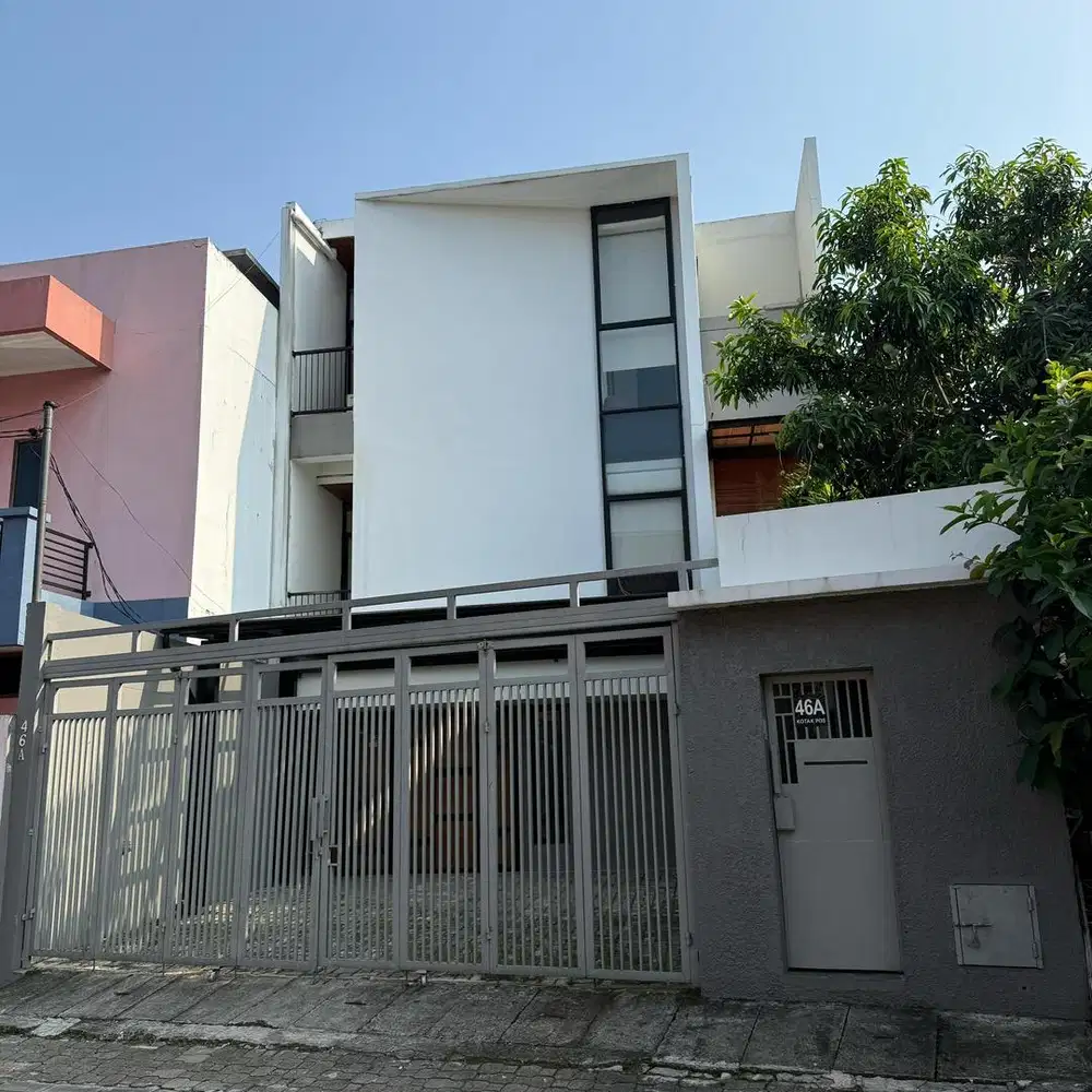 Dijual Rumah MRT Lebak bulus 3 Lantai Lokasi Strategis Jakarta Selatan