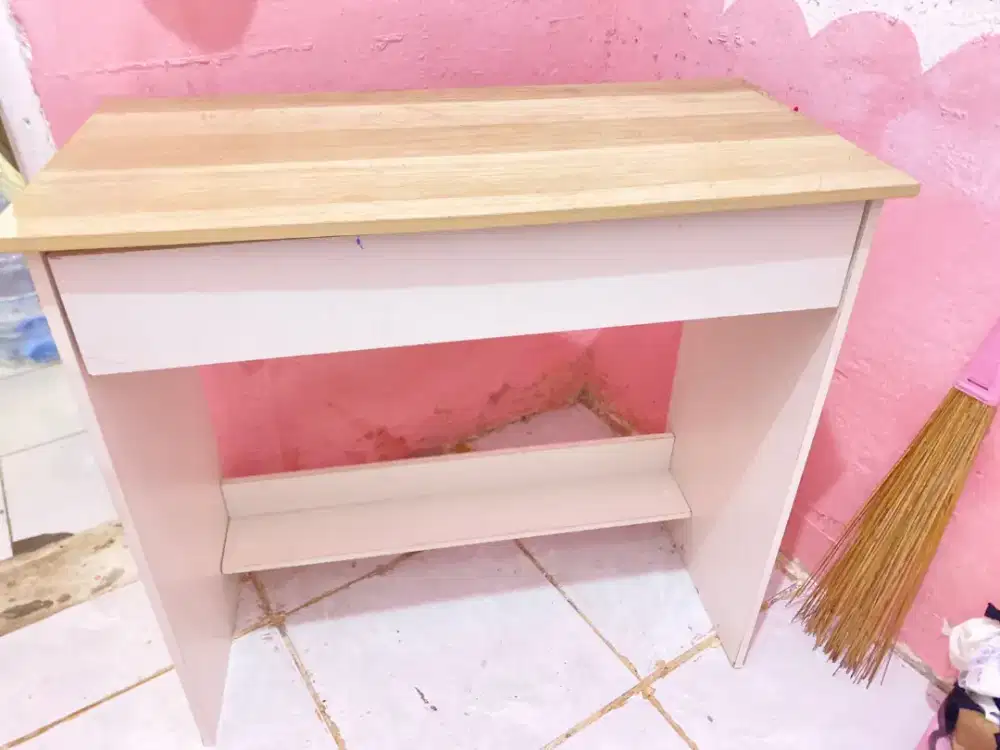 Meja kerja/belajar (laci) Free kursi lipat