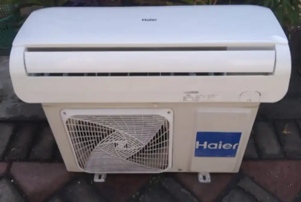 Jual ac haire1/2 pk R 410 lowwat 360 watt kondisi 95% ori semua