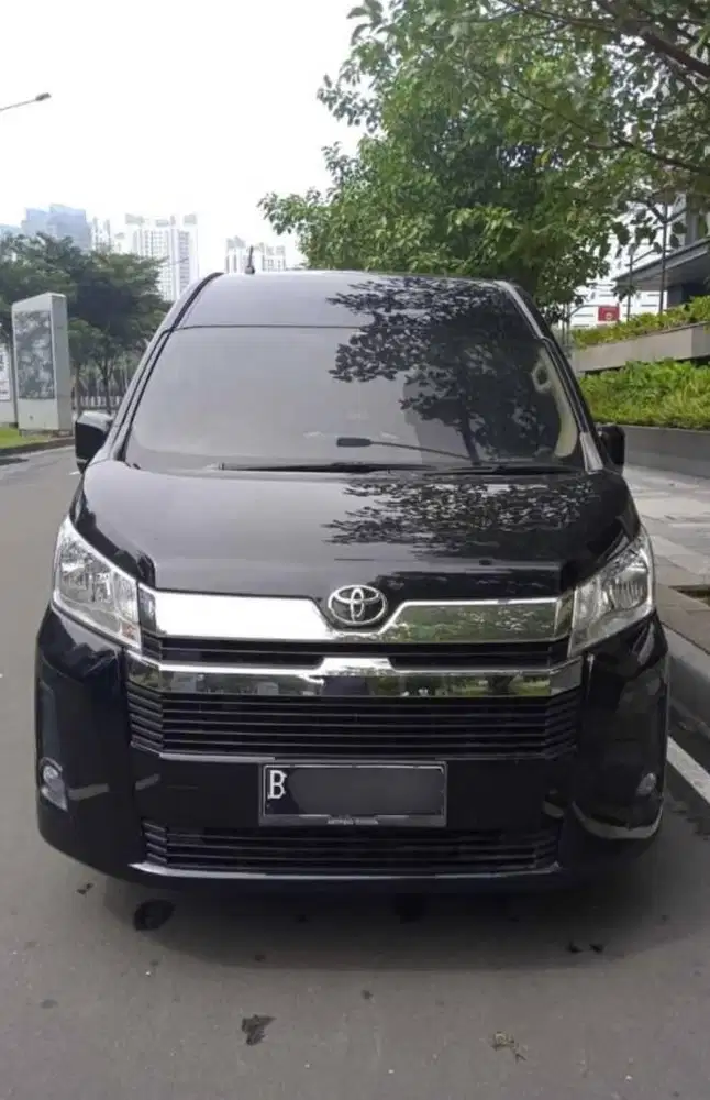 Hiace Premio 2021 LOW KM