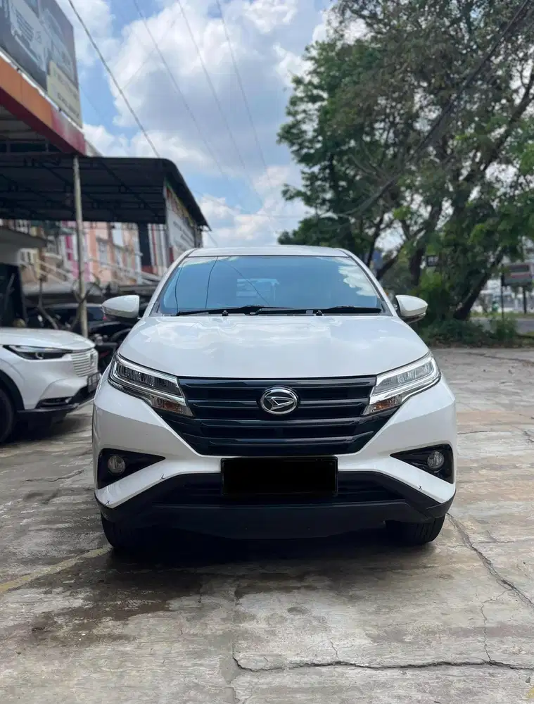 Terios 1.5 X Manual (2021/2022) Like New