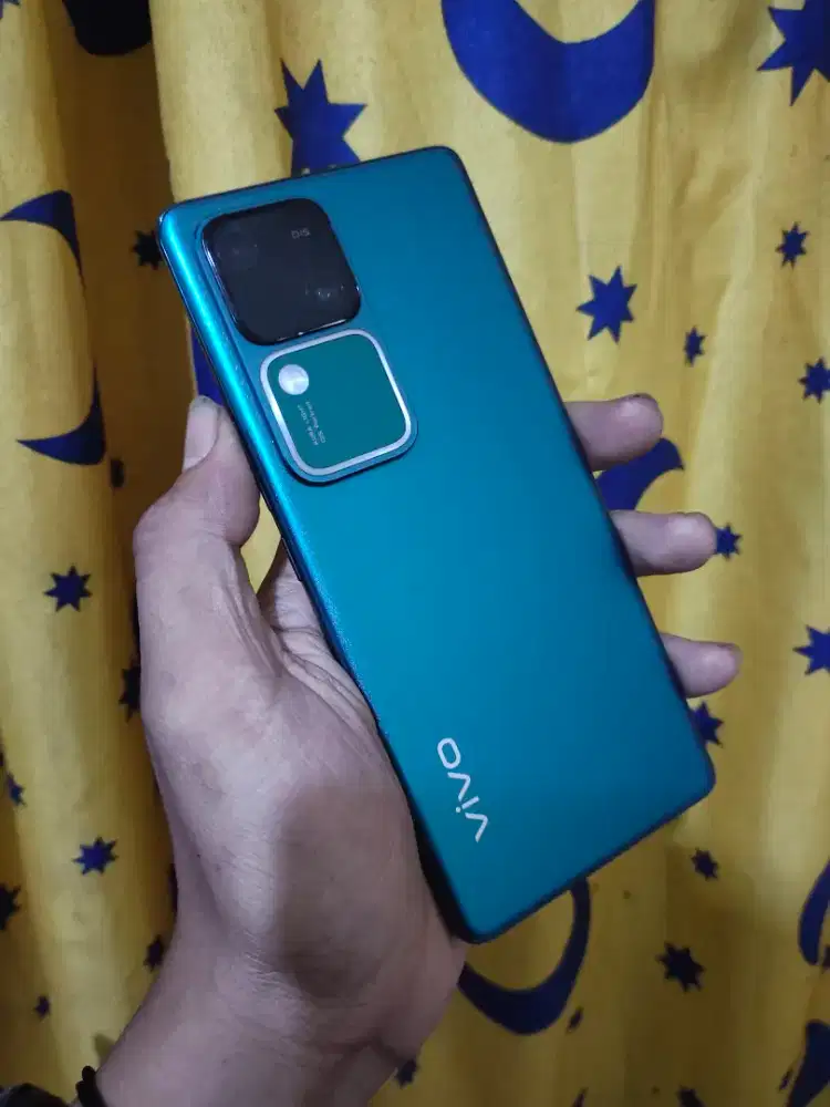 Vivo V30 5G No Minus