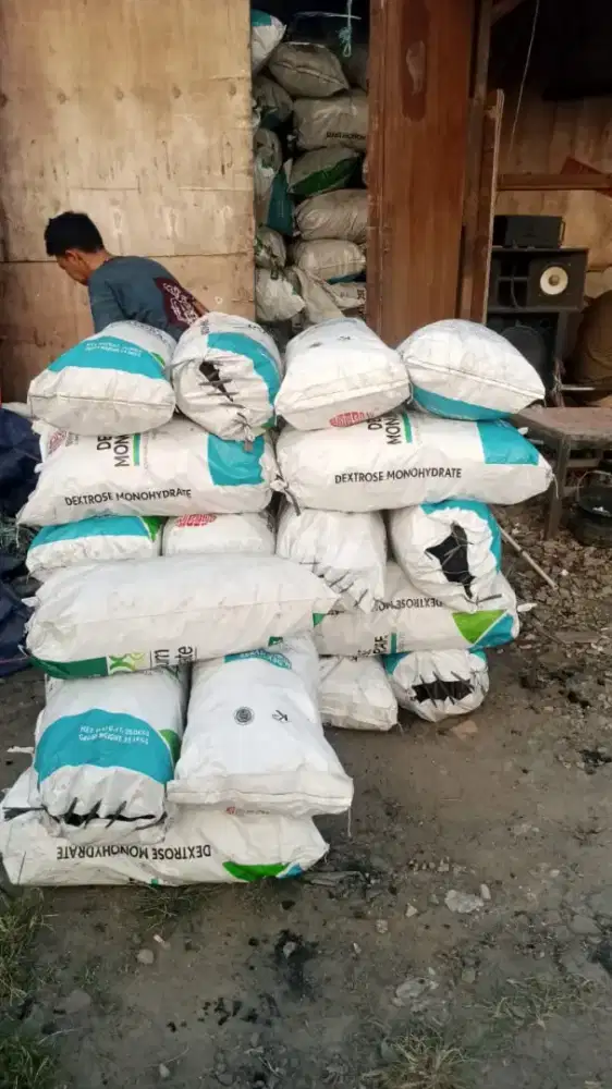 Areng kayu kering dan keras