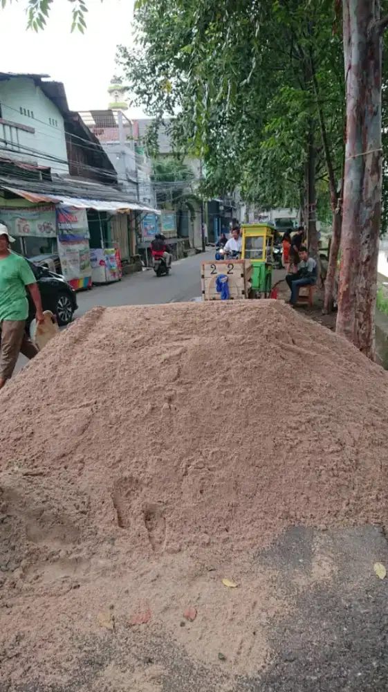 Supplier Material Bangunan:-Pasir-Split-Batu Kali-Besi Beton-Bondeck