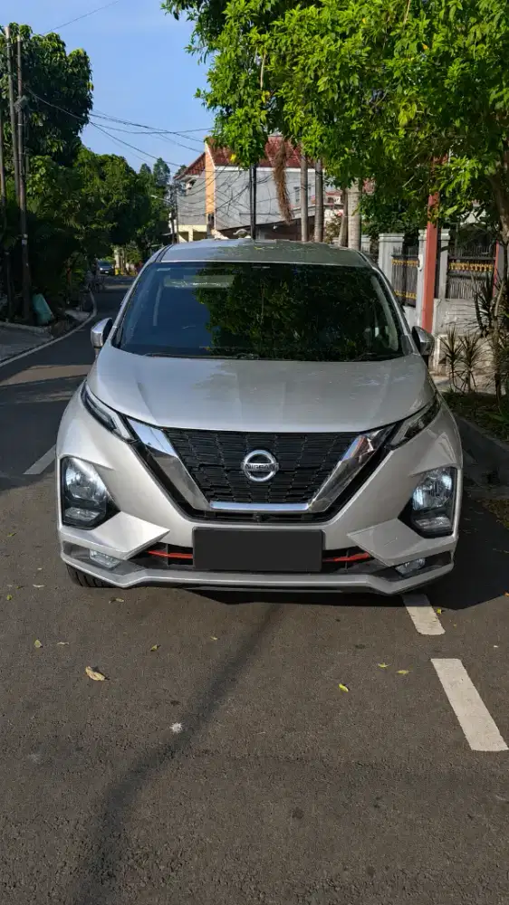 All new livina VL 2019 silver Matic