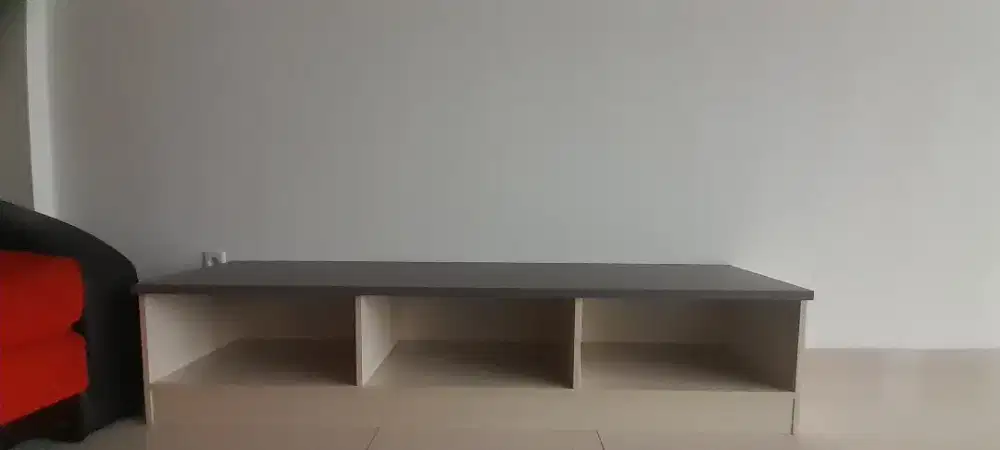 Jual Cepat BU Meja TV Minimalis Modern 3 Rak Elegan & Multifungsi