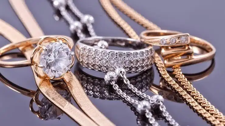 Lowongan staf jaga toko accesoris kedoya