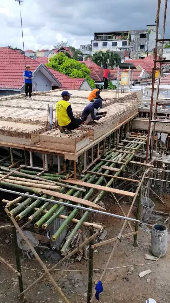 Jasa tukang kayu dan batu