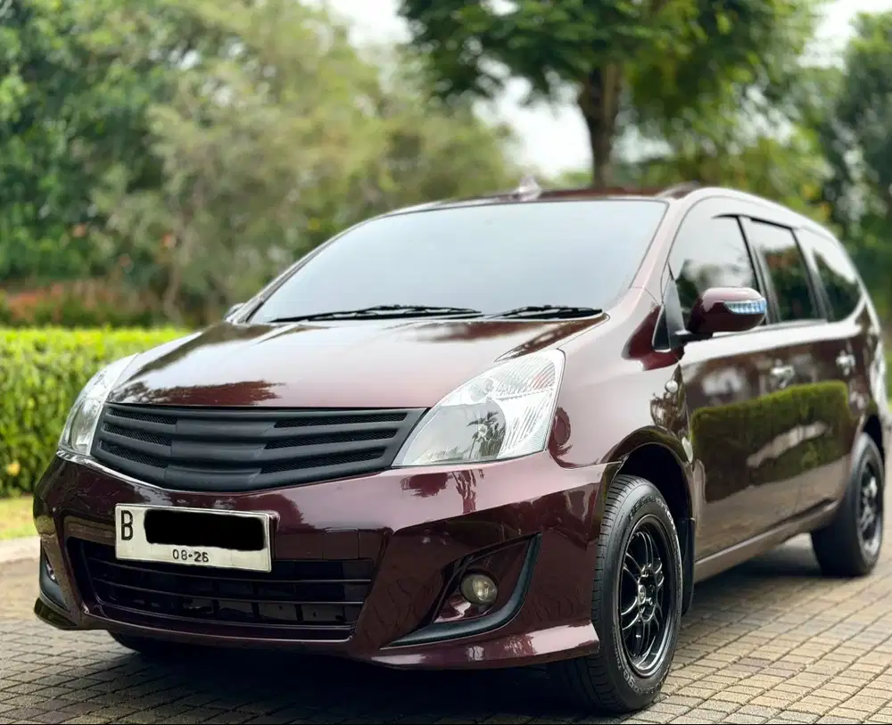Bonus 20jt Facelift HWS Low KM 110rb Nissan Grand Livina XV AT 2011