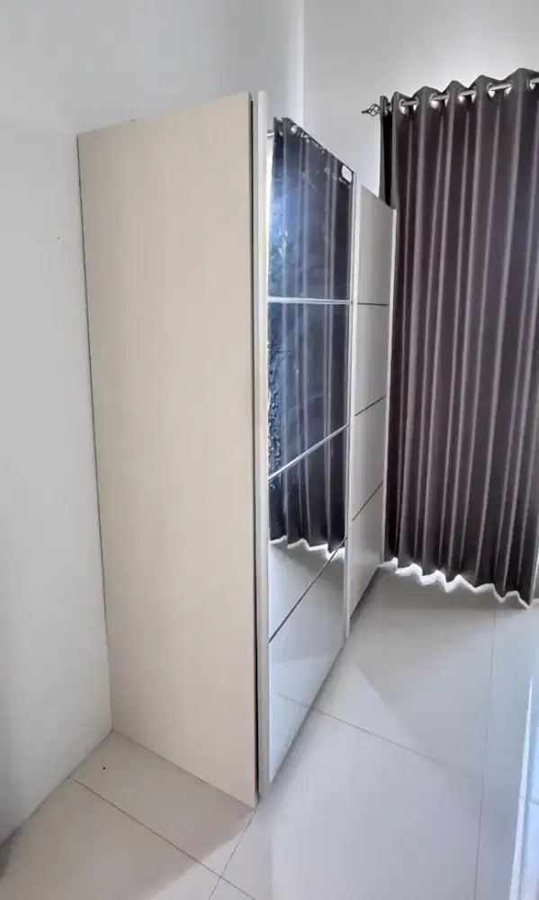 Wardrobe Lemari Baju Pintu Sliding by INFORMA