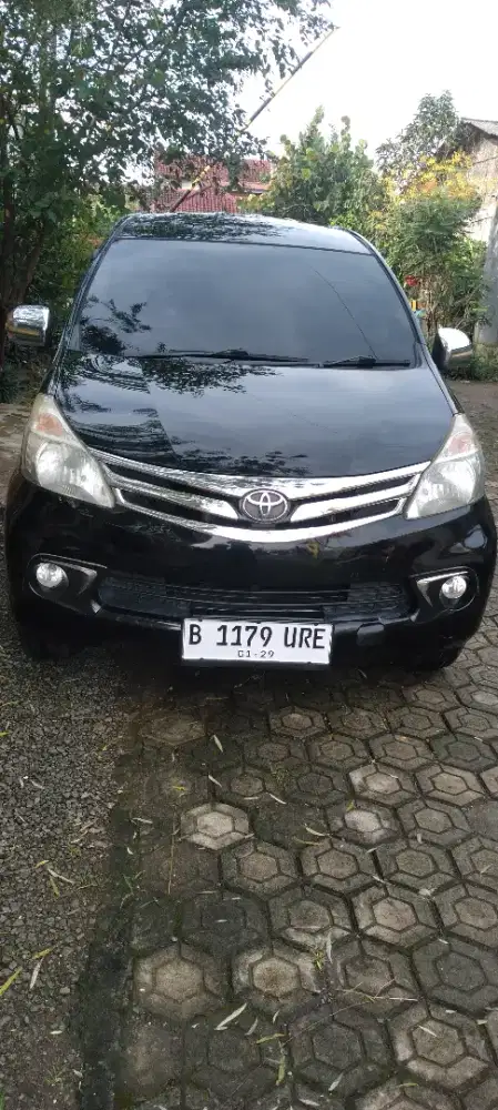Dijual mobil avanza G A/T tahun 2013