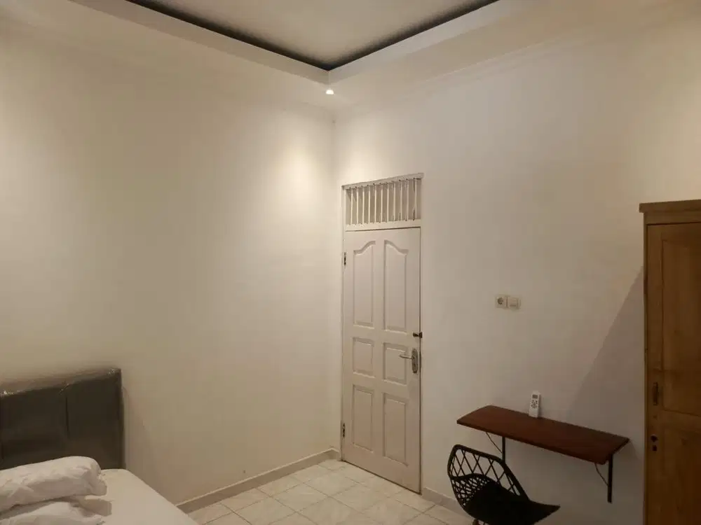 rumah kos putra dengan 9 kamar