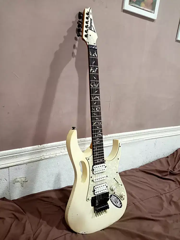 Gitar listrik ibanez j100 jem flower normal jarang main llagi