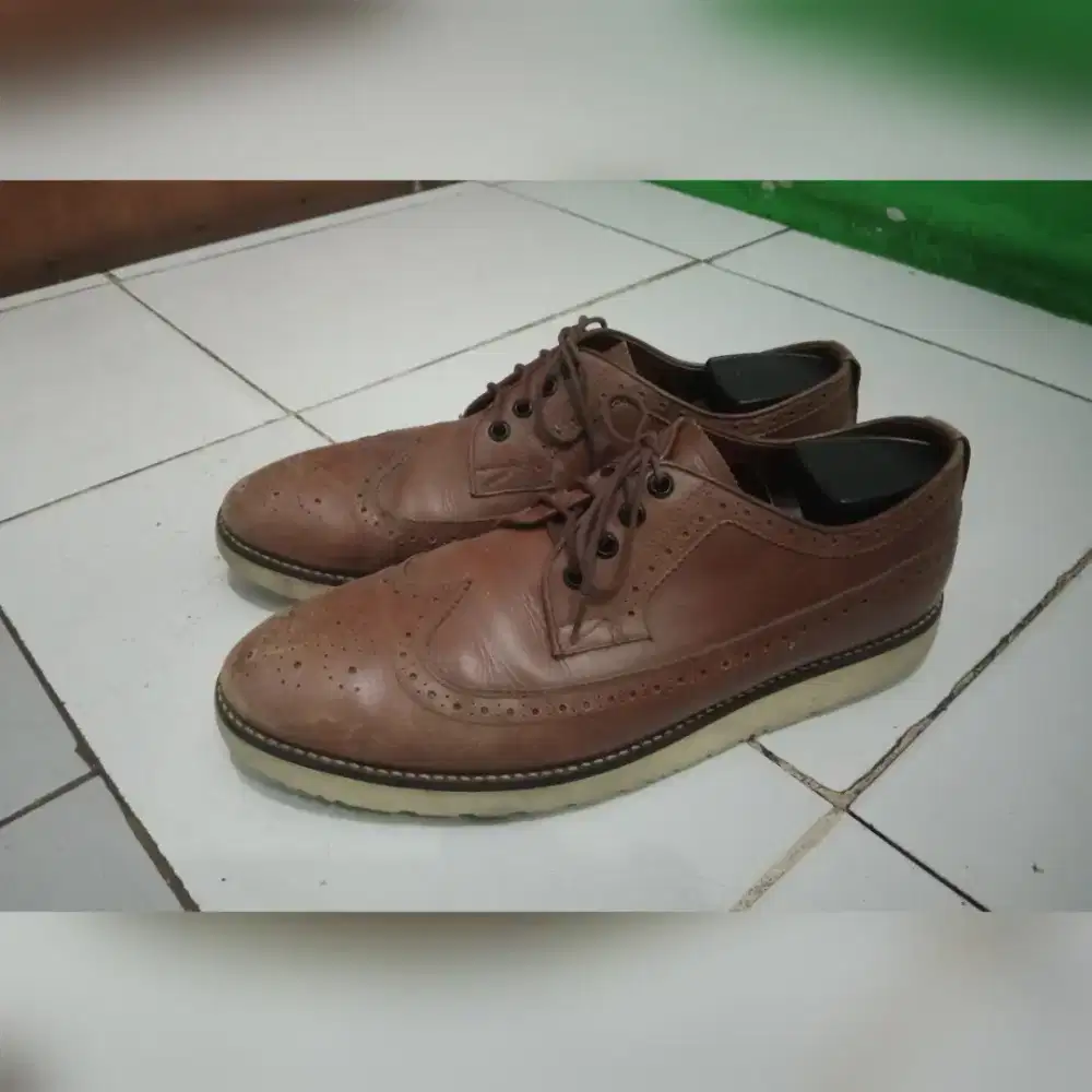 Sepatu kulit casual sneakers size 44 original zevin