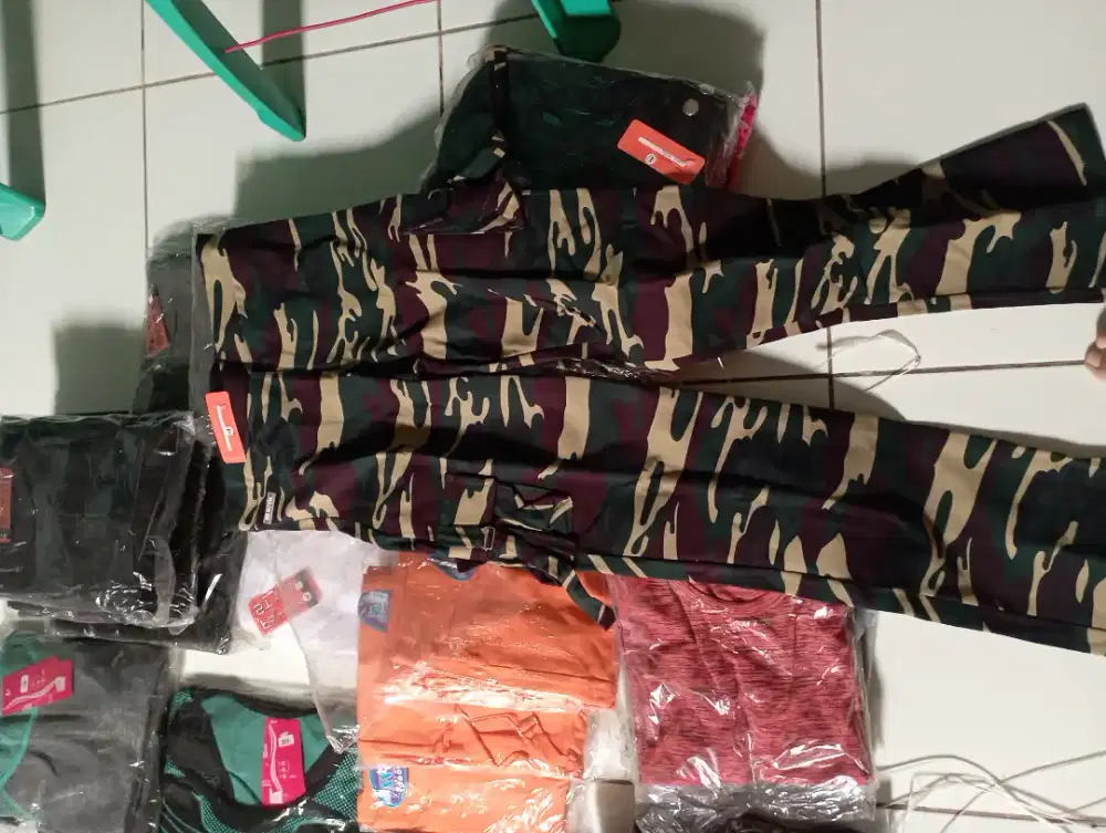 Di jual baju olahraga senam dan renang