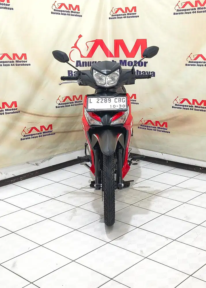 Km 8 Ribu Honda supra x 125 fi Tahun 2025 warna hitam